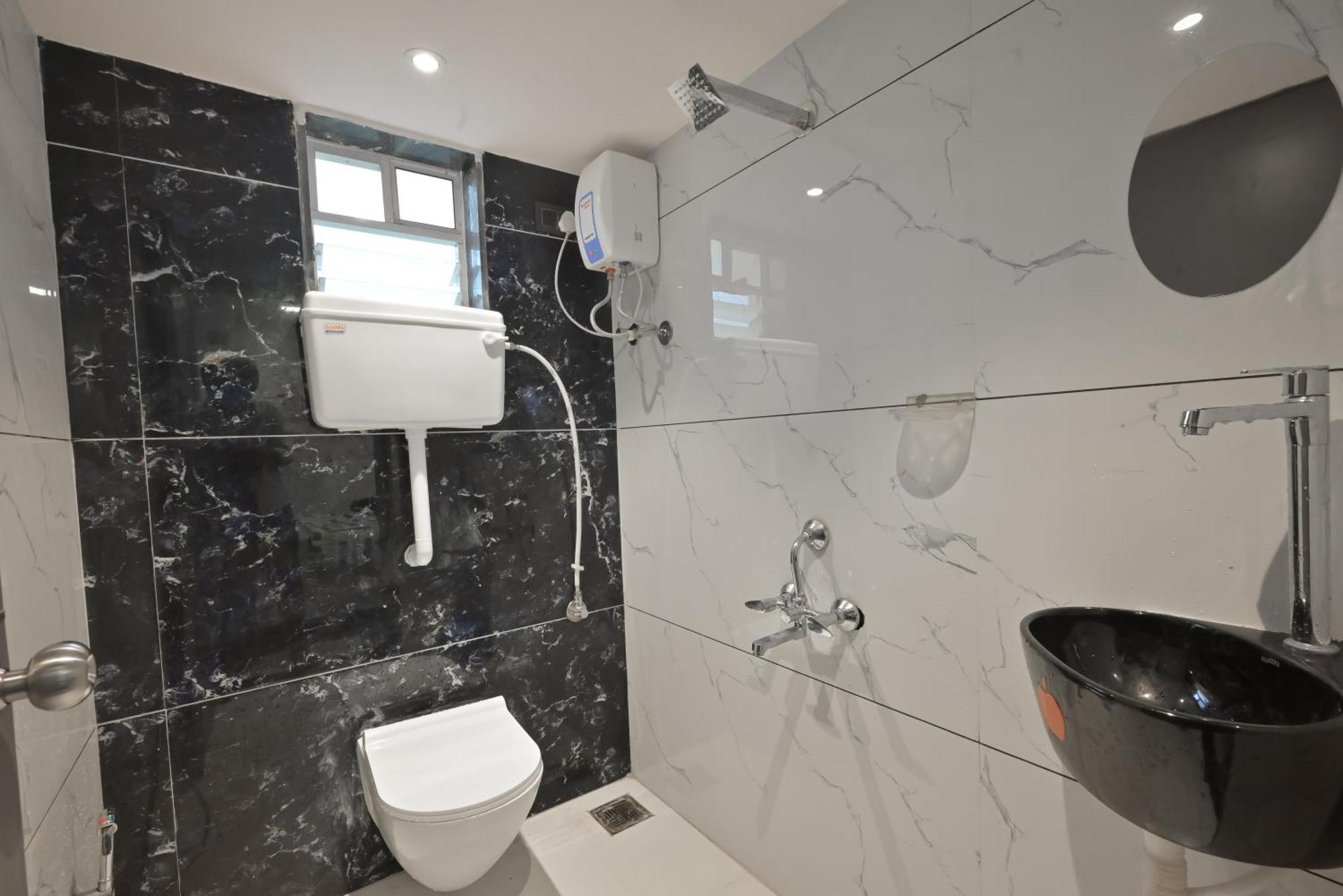 Empyrean Stay Ll 3Bhk Ll Marshall Villa Ll Large Pool Ll Ac Ll Lonavala Ngoại thất bức ảnh