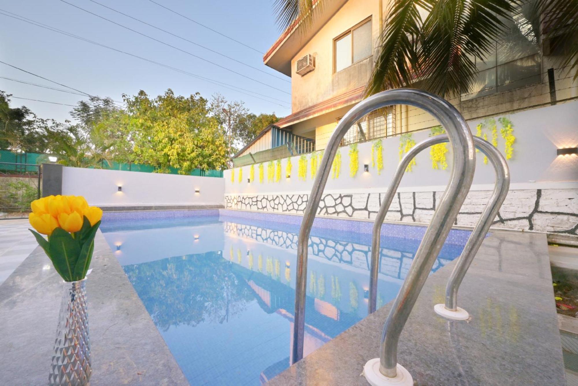 Empyrean Stay Ll 3Bhk Ll Marshall Villa Ll Large Pool Ll Ac Ll Lonavala Ngoại thất bức ảnh